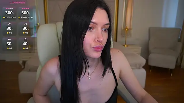 Snapshot of MilaSecrett chatting on 05.08.26 MilaSecrett online show from 05.08.26