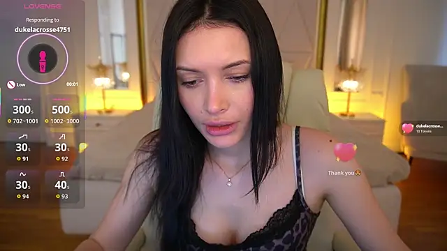 Snapshot of MilaSecrett chatting on 06.04.26 MilaSecrett online show from 06.04.26