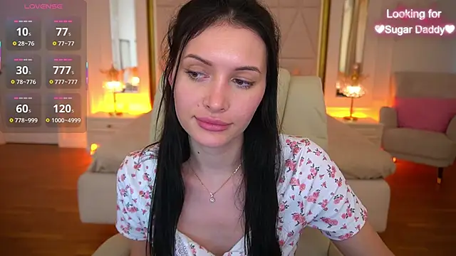 Snapshot of MilaSecrett chatting on 06.06.26 MilaSecrett online show from 06.06.26