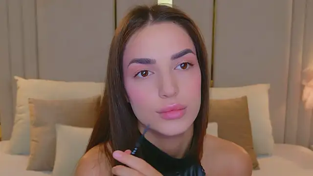 BellaHalles online show from 12.03.25