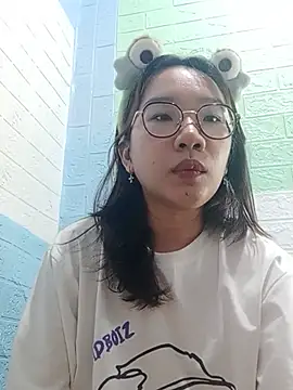 Snapshot of Nanoko chatting on 05.31.26 Nanoko online show from 05.31.26