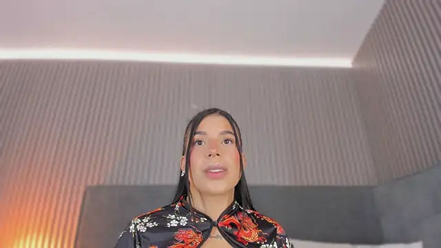Snapshot of emelie_89 chatting on 01.06.26 emelie 89 online show from 01.06.26