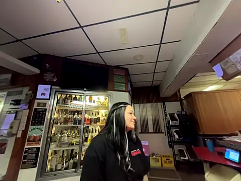 Snapshot of skinwalkingzombie chatting on 10.03.25 skinwalkingzombie online show from 10.03.25