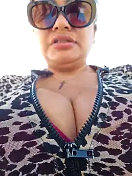 Snapshot of Afroditecash chatting on 05.20.26 Afroditecash online show from 05.20.26