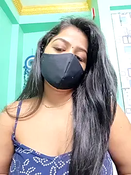 Snapshot of Monalisa_Singh chatting on 05.06.26 Monalisa Singh online show from 05.06.26