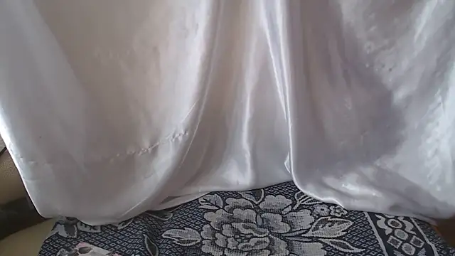 Snapshot of Burberrry_ chatting on 03.12.26 Burberrry online show from 03.12.26