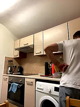 Snapshot of Yourhotboy_42 chatting on 10.15.25 Yourhotboy 42 online show from 10.15.25