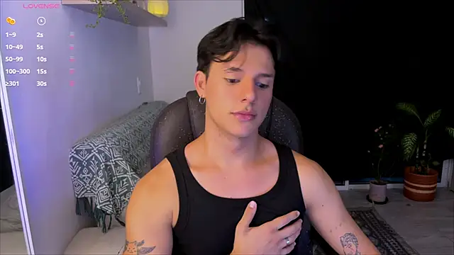 Snapshot of Alexxblue chatting on 03.16.25 Alexxblue online show from 03.16.25