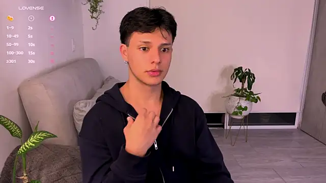 Snapshot of Alexxblue chatting on 10.15.25 Alexxblue online show from 10.15.25