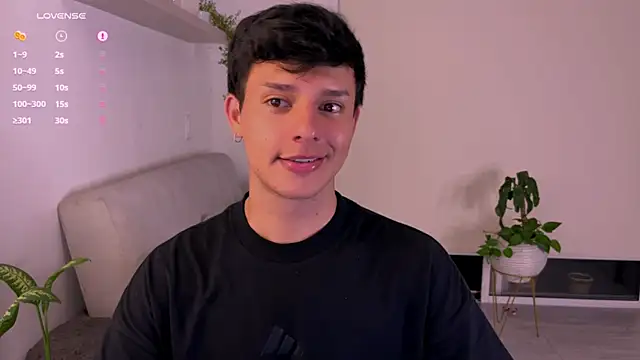 Snapshot of Alexxblue chatting on 11.12.25 Alexxblue online show from 11.12.25