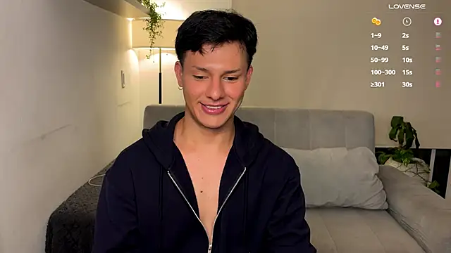 Snapshot of Alexxblue chatting on 11.22.25 Alexxblue online show from 11.22.25