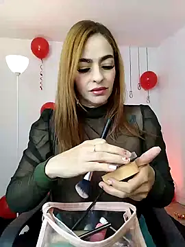 Alessandra Schmoll online show from 02.15.25