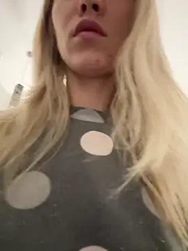 Adelina0001 online show from 12.30.24