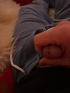 Snapshot of havefun32 chatting on 11.19.25 havefun32 online show from 11.19.25