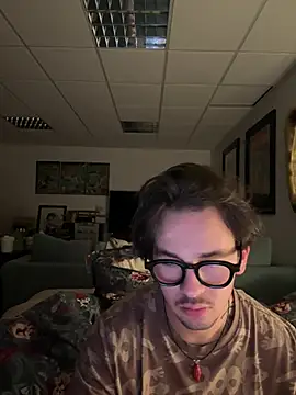 Snapshot of hardmecl chatting on 12.14.24 hardmecl online show from 12.14.24