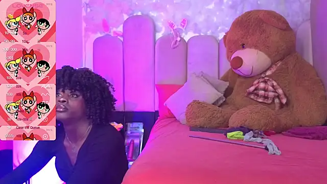 Snapshot of puca_ebony chatting on 10.07.25 puca ebony online show from 10.07.25