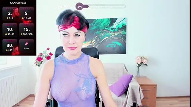 Snapshot of Silvia_Wallec chatting on 10.30.25 Silvia Wallec online show from 10.30.25