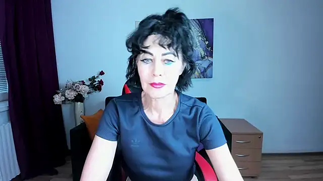 Snapshot of Silvia_Wallec chatting on 06.14.26 Silvia Wallec online show from 06.14.26