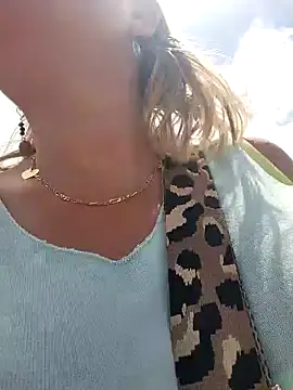 lady charlyne online show from 02.01.25