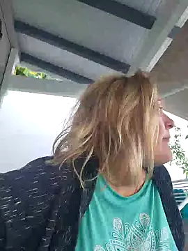 lady charlyne online show from 02.05.25