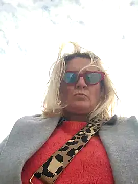 lady charlyne online show from 02.19.25