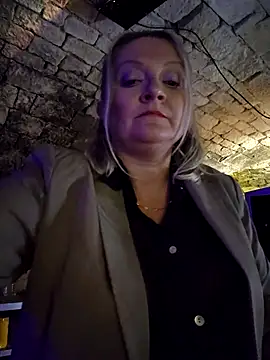 lady charlyne online show from 02.28.25