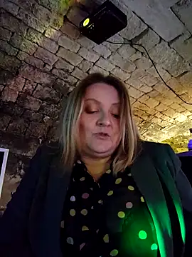 lady charlyne online show from 11.21.25