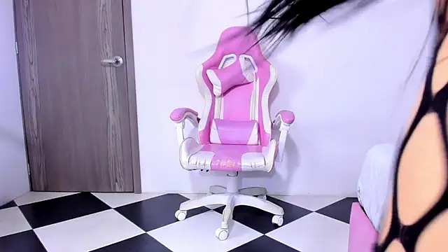 Snapshot of alexa_pariss chatting on 02.07.26 alexa pariss online show from 02.07.26