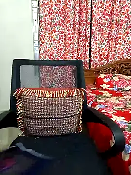 Priya Boudi online show from 10.14.25