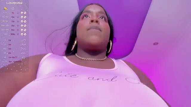 Snapshot of Rebeka_spencer chatting on 02.21.25 Rebeka spencer online show from 02.21.25