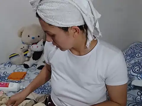 Chantal hott online show from 12.14.24