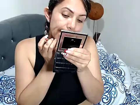 Chantal hott online show from 12.29.24