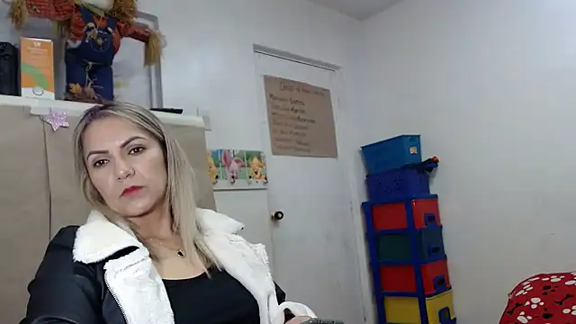 Chantal hott online show from 01.12.26