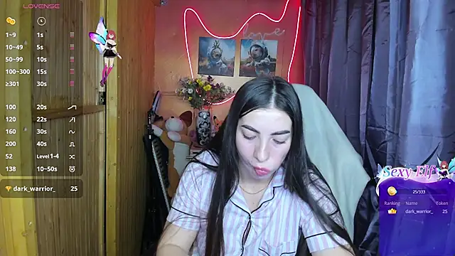 Fiery Brunette  online show from 01.01.25