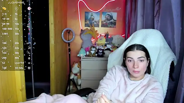 Fiery Brunette  online show from 03.02.26