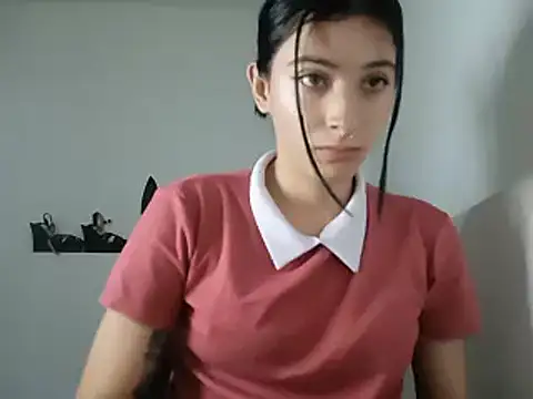 Snapshot of Mia_foster1 chatting on 02.19.25 Mia foster1 online show from 02.19.25