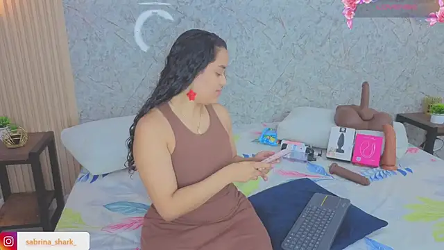 sabrina shark  online show from 01.15.26