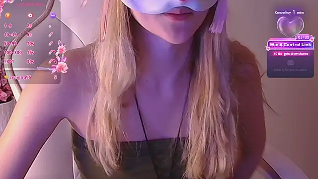 Snapshot of Sydney_Swan chatting on 02.18.25 Sydney Swan online show from 02.18.25