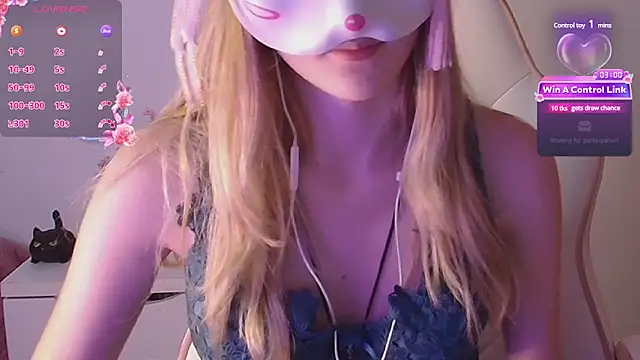 Snapshot of Sydney_Swan chatting on 03.12.25 Sydney Swan online show from 03.12.25