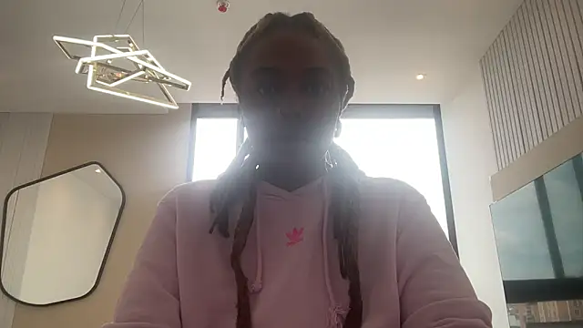 ChocolateCakeQueen online show from 01.17.25