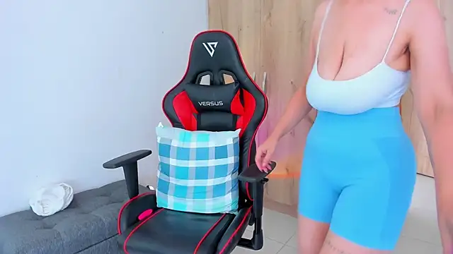  amanda seyfried19 online show from 04.09.26