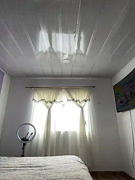 hannahb-e online show from 02.12.25