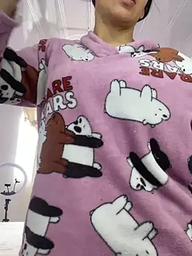 hannahb-e online show from 02.22.25