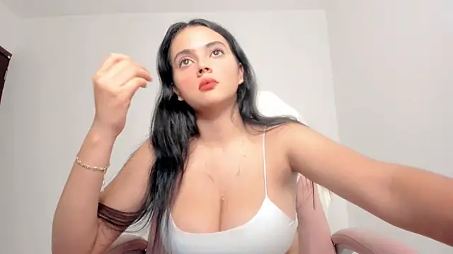 Sarah angell online show from 10.17.25