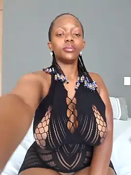 Snapshot of Jazmine-Blue chatting on 02.05.25 Jazmine-Blue online show from 02.05.25