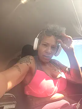 CeceilaMoon online show from 03.26.26