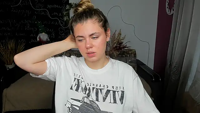 IsabellaBler online show from 12.15.25