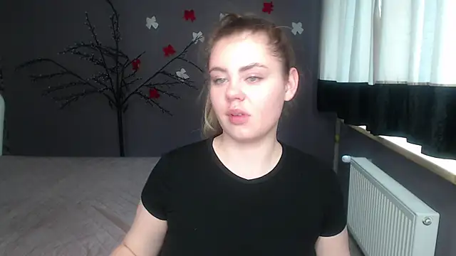 IsabellaBler online show from 04.10.26