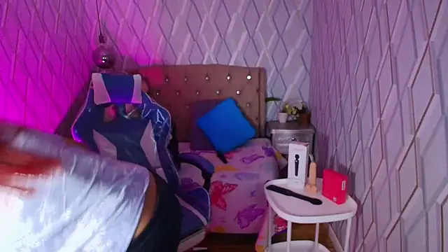 NicolleTaylor online show from 03.01.26