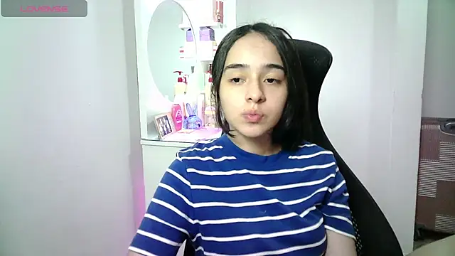 Snapshot of aineangeel chatting on 06.14.26 aineangeel online show from 06.14.26